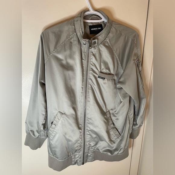 Members Only - Women’s Washed Satin Boyfriend Jacket - Size S- Silver - Picture 2 of 8